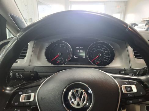 Used 2015 Volkswagen Golf SE w/ Golf Sport Package FWD image 10