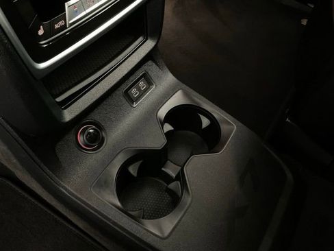 Certified 2023 BMW ALPINA XB7 image 32