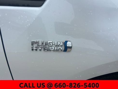 Used 2021 Toyota Prius Prime Limited FWD image 4