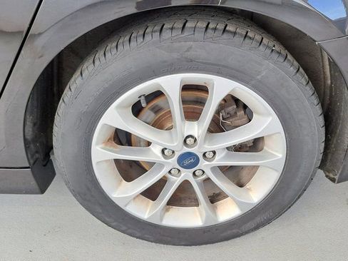 Used 2019 Ford Fusion SE FWD image 31