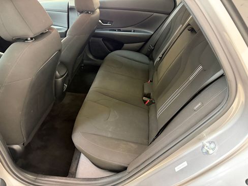 Used 2025 Hyundai Elantra SEL FWD image 22