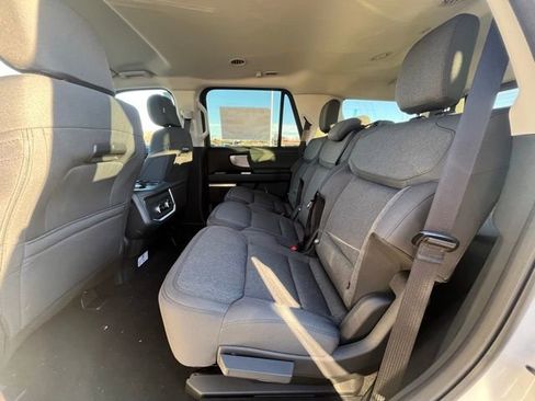 New 2026 Ford Expedition Active RWD image 10
