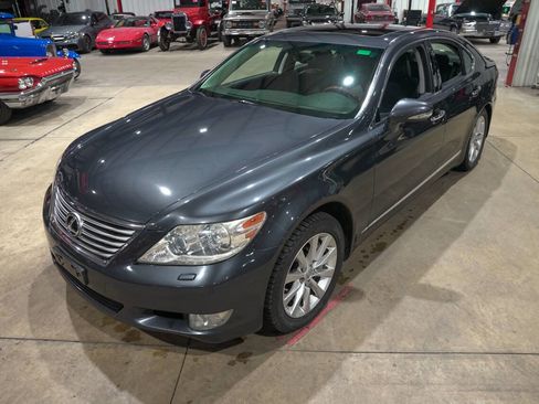 Used 2010 Lexus LS 460 AWD image 15