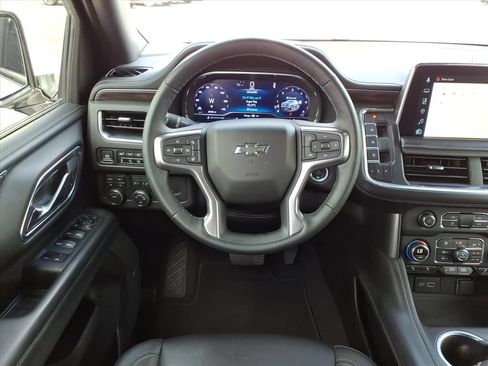 Used 2024 Chevrolet Tahoe Z71 w/ Luxury Package AWD/4WD image 26