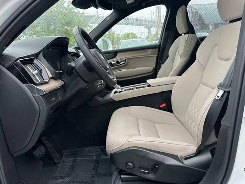Used 2025 Volvo XC90 B6 Plus w/ Protection Package Premier AWD/4WD image 20