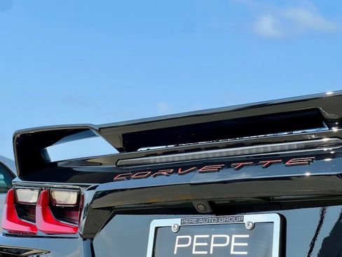 Used 2022 Chevrolet Corvette Stingray Preferred Cpe w/ Z51 Performance Package RWD image 15