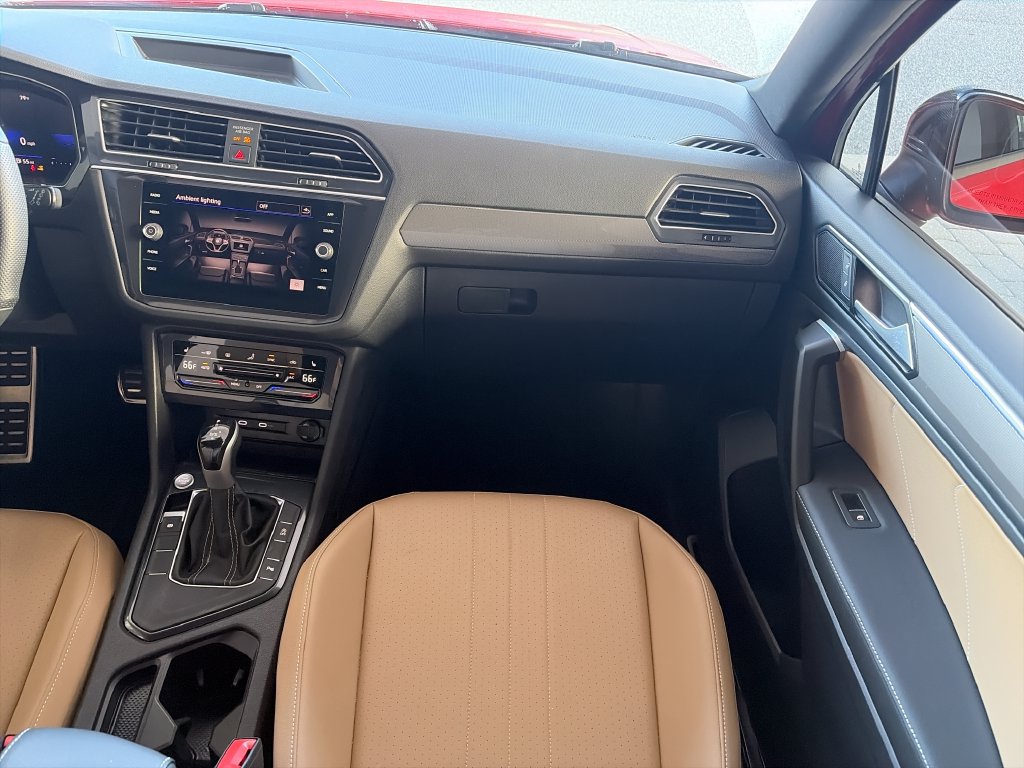 Certified 2024 Volkswagen Tiguan SE R-Line FWD image 38