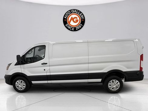 Used 2024 Ford Transit 250 Low Roof RWD image 7