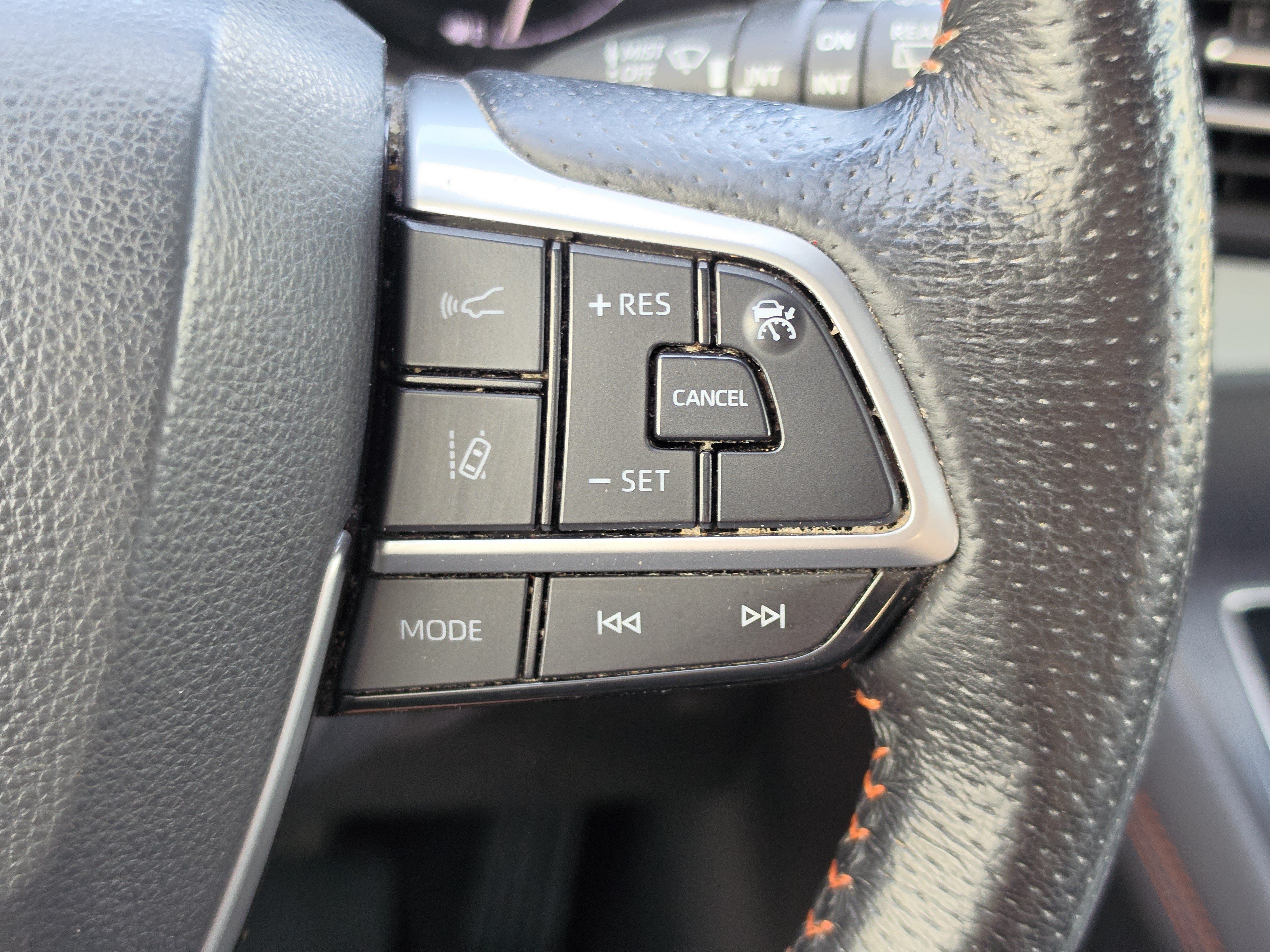Used 2021 Toyota Sienna XSE w/ XSE Plus Package FWD image 20