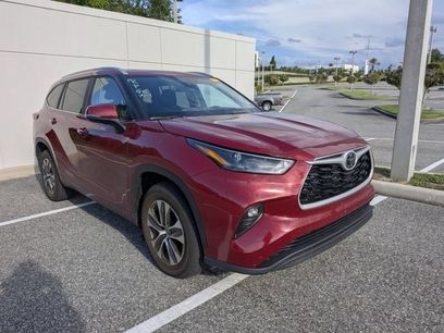 Used 2023 Toyota Highlander XLE