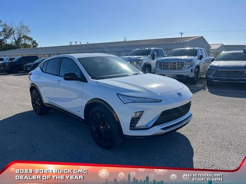 New 2026 Buick Envista Sport Touring image 2