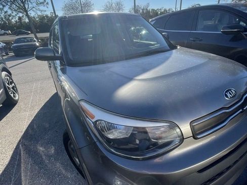 Used 2018 Kia Soul image 2