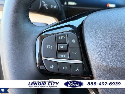 Used 2025 Ford Escape SE w/ PHEV Premium Package FWD image 20