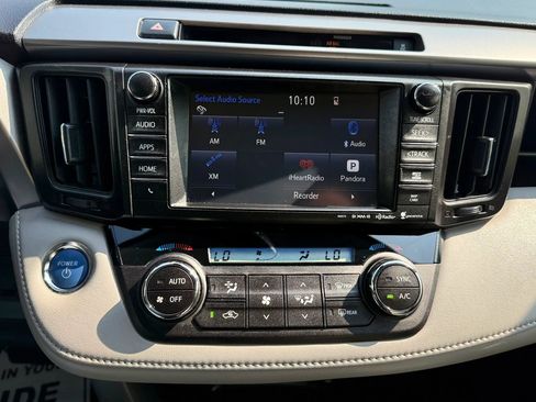 Used 2016 Toyota RAV4 Limited AWD/4WD image 17