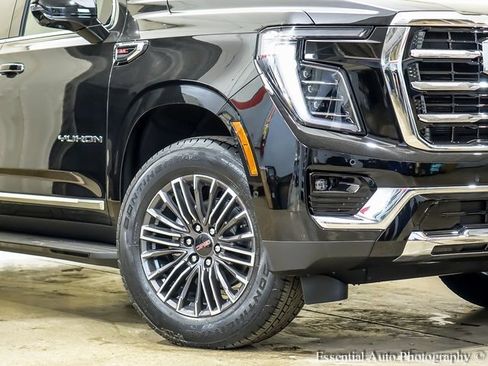 New 2026 GMC Yukon Elevation image 3