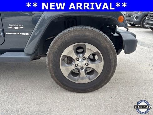 Used 2018 Jeep Wrangler Sahara w/ Connectivity Group image 19