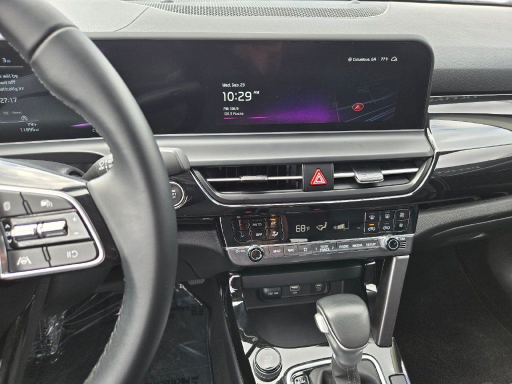 Certified 2025 Kia Seltos S FWD image 22