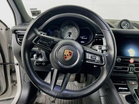 Certified 2024 Porsche Macan S AWD/4WD image 12