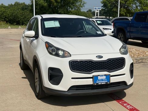 Used 2019 Kia Sportage LX FWD image 8