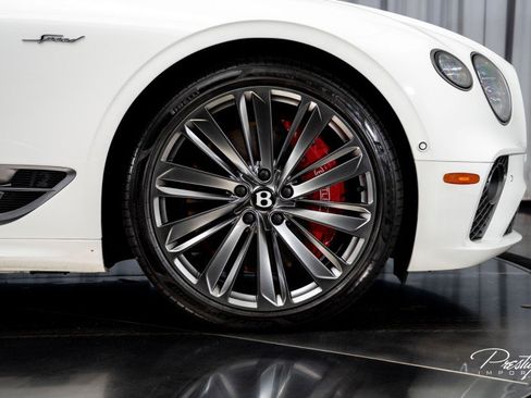 Used 2024 Bentley Continental GT Speed image 16