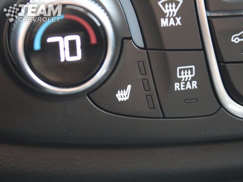 Used 2023 Chevrolet Traverse LT w/ Rear Camera Mirror Package AWD/4WD image 17