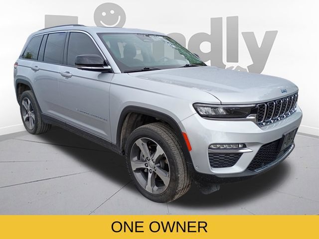 Used 2022 Jeep Grand Cherokee Limited 4xe w/ Luxury Tech Group II AWD/4WD image 3