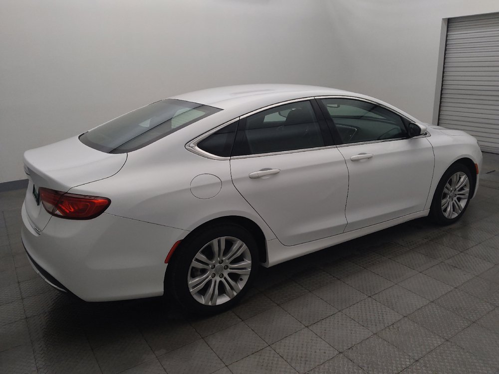 Used 2016 Chrysler 200 Limited FWD image 10