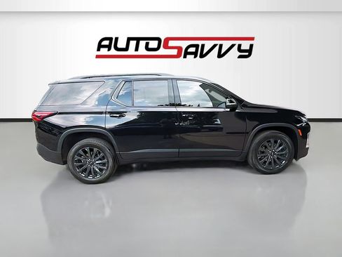 Used 2023 Chevrolet Traverse RS FWD image 8