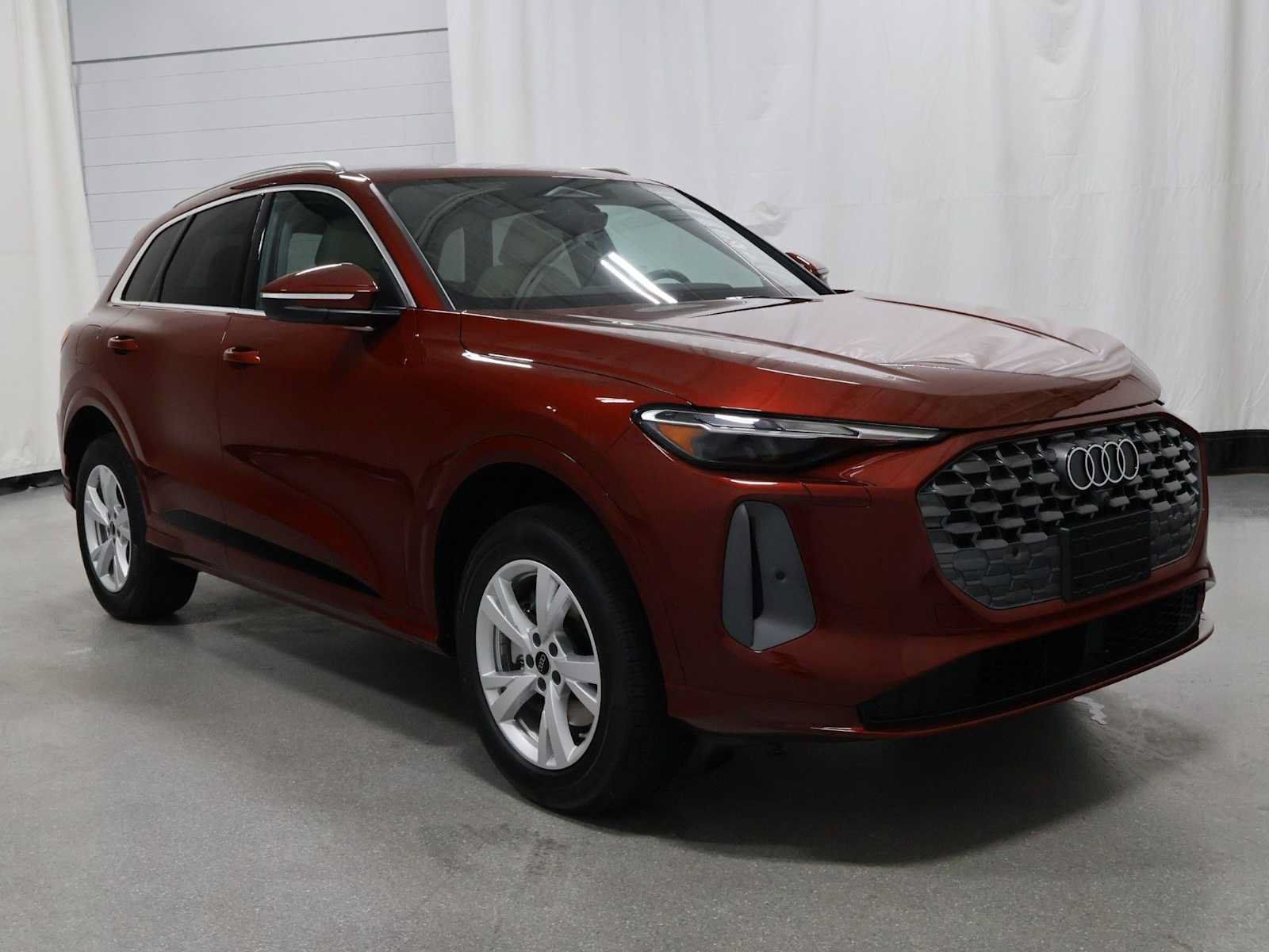 New 2026 Audi Q5 Premium AWD/4WD image 13