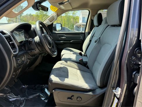 Used 2020 RAM 1500 Big Horn AWD/4WD image 13