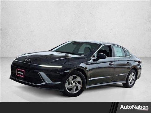 New 2026 Hyundai Sonata SE image 1