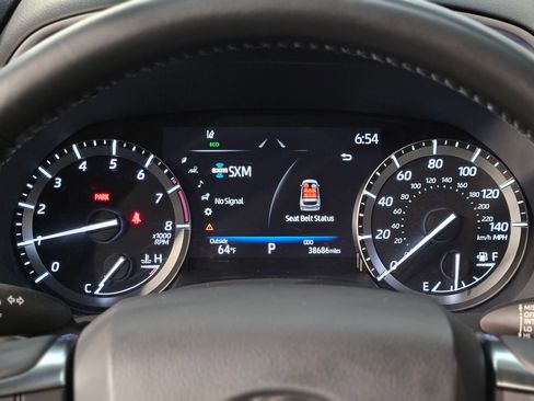 Used 2021 Toyota Highlander XLE image 15