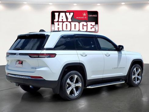 Used 2023 Jeep Grand Cherokee Limited w/ Luxury Tech Group II AWD/4WD image 6