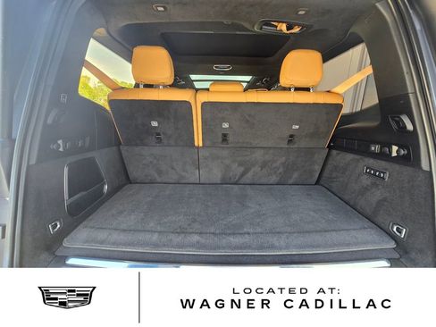 Used 2023 Jeep Grand Wagoneer Series III image 34