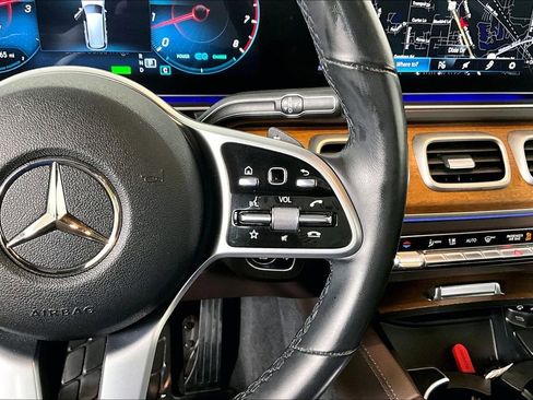 Used 2022 Mercedes-Benz GLS 450 4MATIC image 19