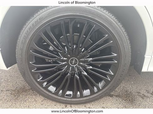 Certified 2025 Lincoln Aviator Black Label image 14