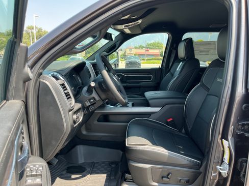 New 2026 RAM 3500 Laramie AWD/4WD image 11