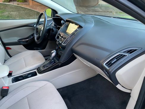 Used 2016 Ford Focus Electric Hatchback image 54