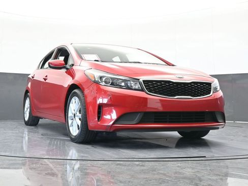 Used 2017 Kia Forte S image 57