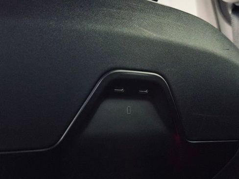 Used 2024 Lincoln Nautilus Reserve image 22