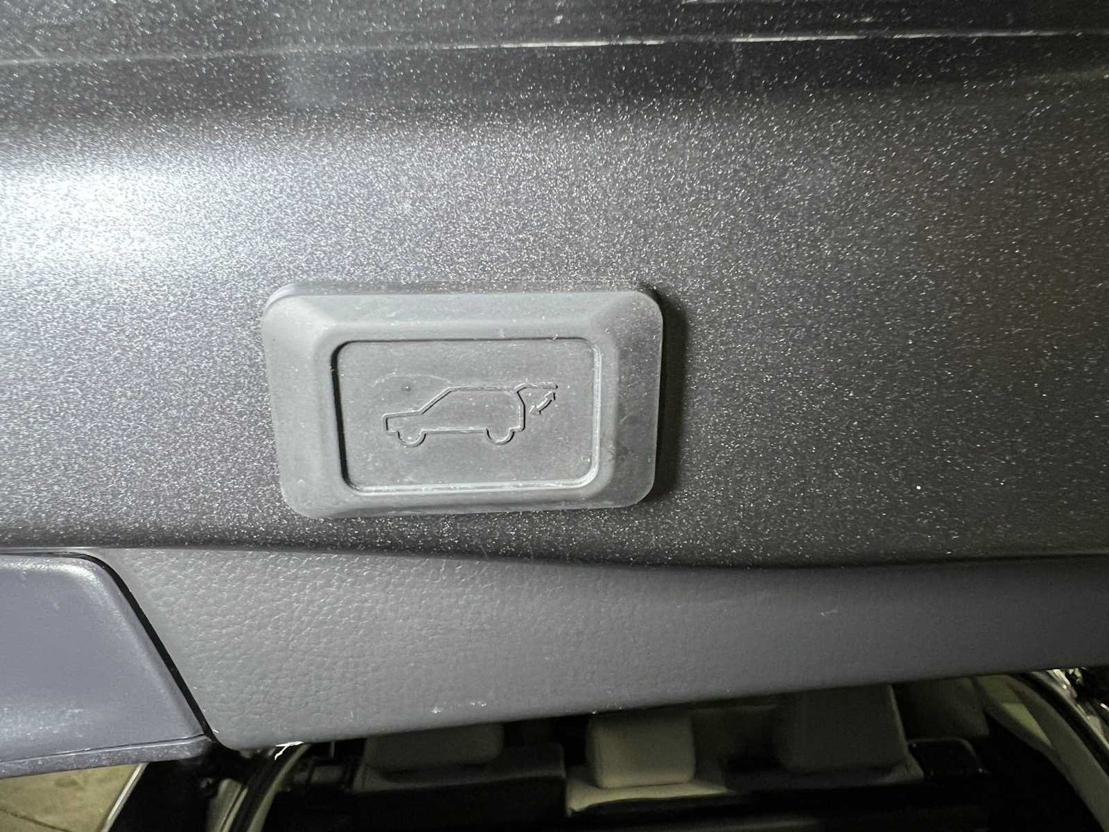 Used 2024 Toyota RAV4 XLE Premium w/ Weather Package AWD/4WD image 17