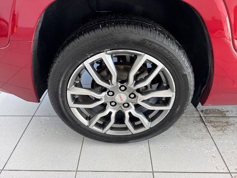 Used 2023 GMC Terrain Denali image 27