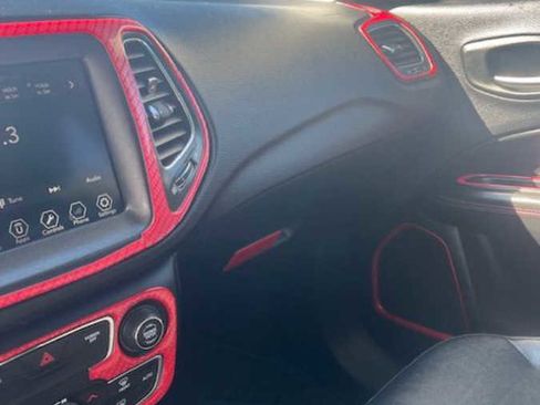 Used 2018 Jeep Compass Trailhawk w/ Cold Weather Group image 10