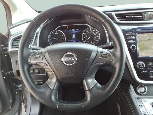 Used 2024 Nissan Murano SL FWD image 15