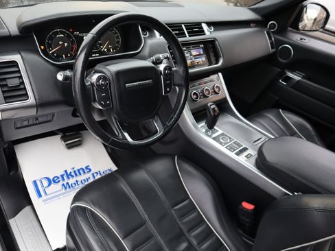 Used 2016 Land Rover Range Rover Sport SVR image 28