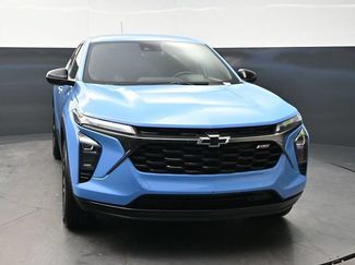 Used 2024 Chevrolet Trax RS w/ Driver Confidence Package FWD video 2