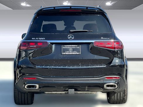 New 2026 Mercedes-Benz GLS 580 4MATIC image 9