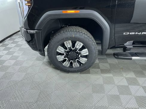 New 2025 GMC Sierra 2500 Denali AWD/4WD image 33