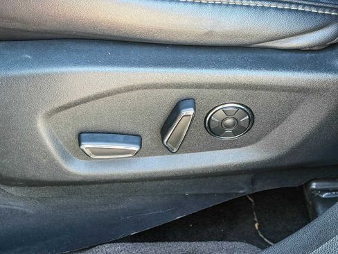 Used 2017 Ford Explorer Platinum AWD/4WD image 18