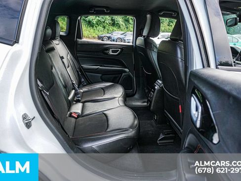 Used 2025 Jeep Compass Trailhawk AWD/4WD image 21